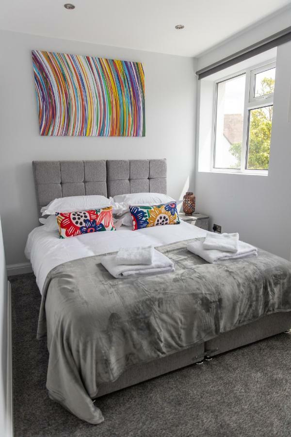 הרו London Northwick Park Serviced Apartments By Riis Property מראה חיצוני תמונה